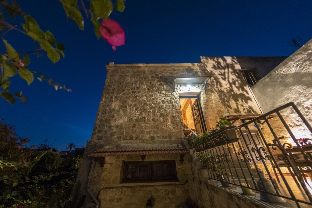Finestra * Rhodes City