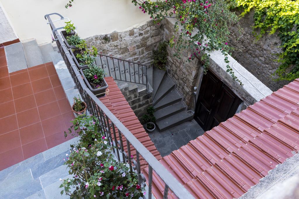 Finestra Medieval Apartment Rhodes City